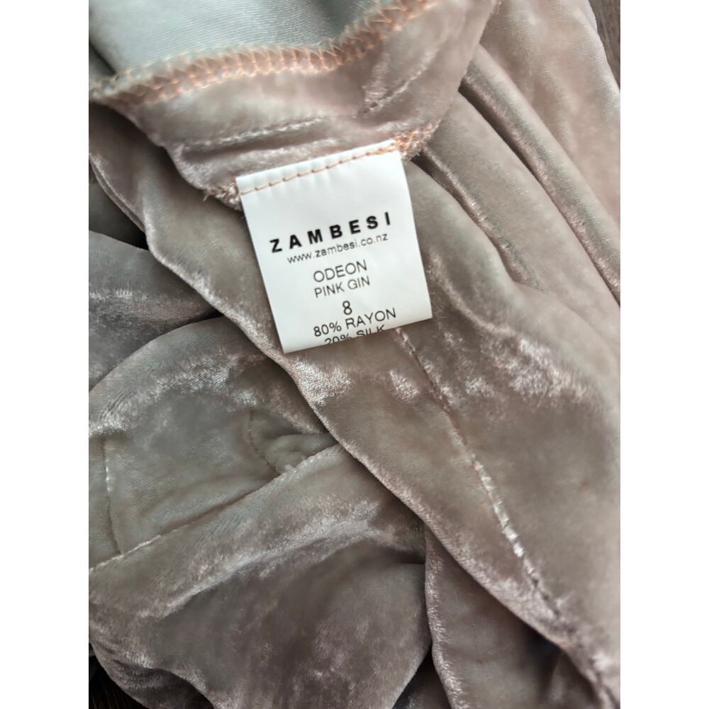 Zambesi designer dress Odeon in gray pink Rayon Silk Velvet fabric 40s style - Picture 6 of 9